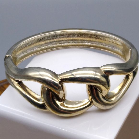 Chunky Retro Clamper Bracelet, Polished Silver Tone in Chain Links Design - Picture 1 of 5
